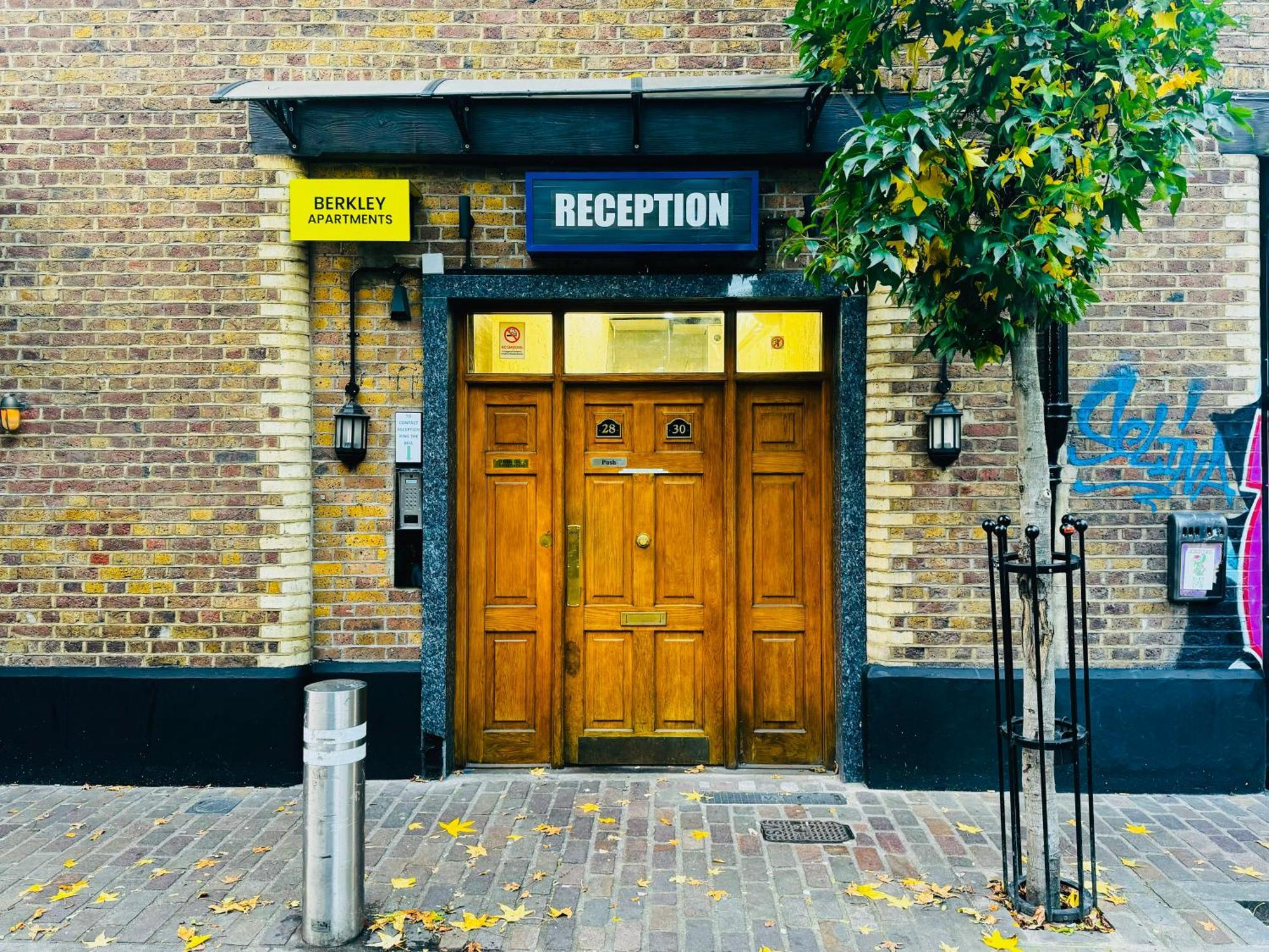 Berkley Apartments London Luaran gambar